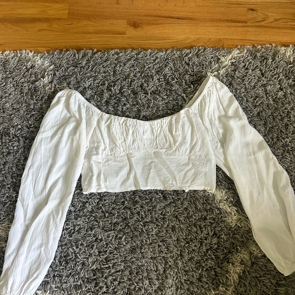Pacsun white cropped long sleeve